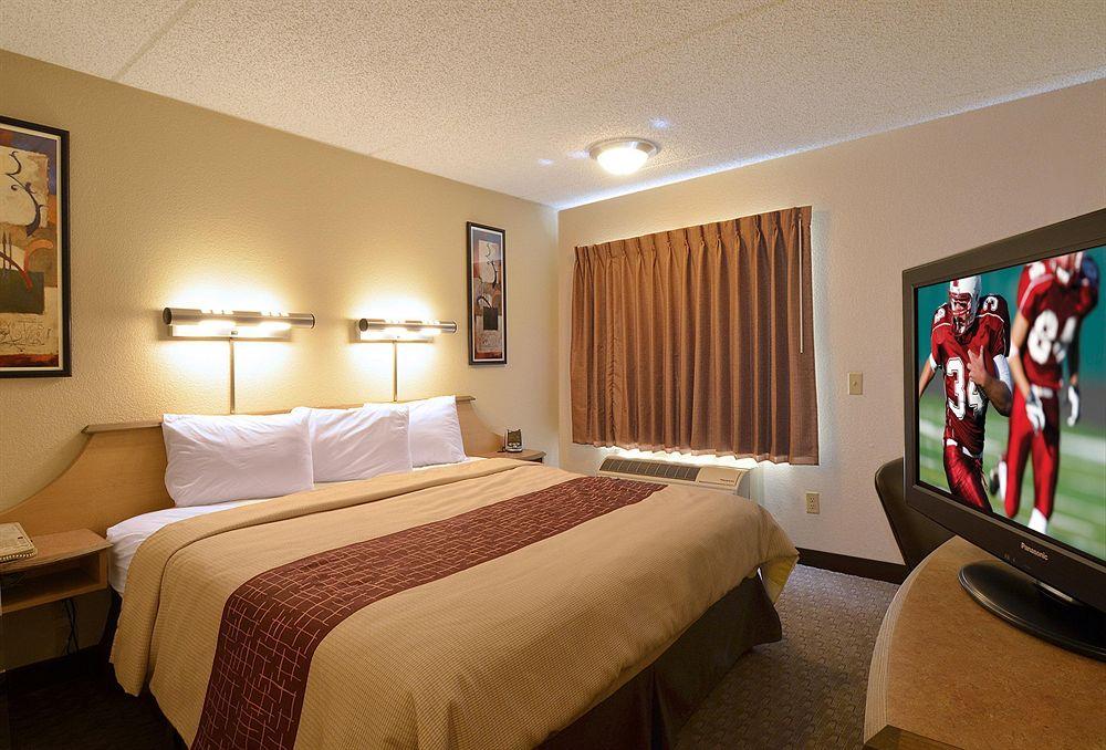 Red Roof Inn Indianapolis North - College Park Dış mekan fotoğraf