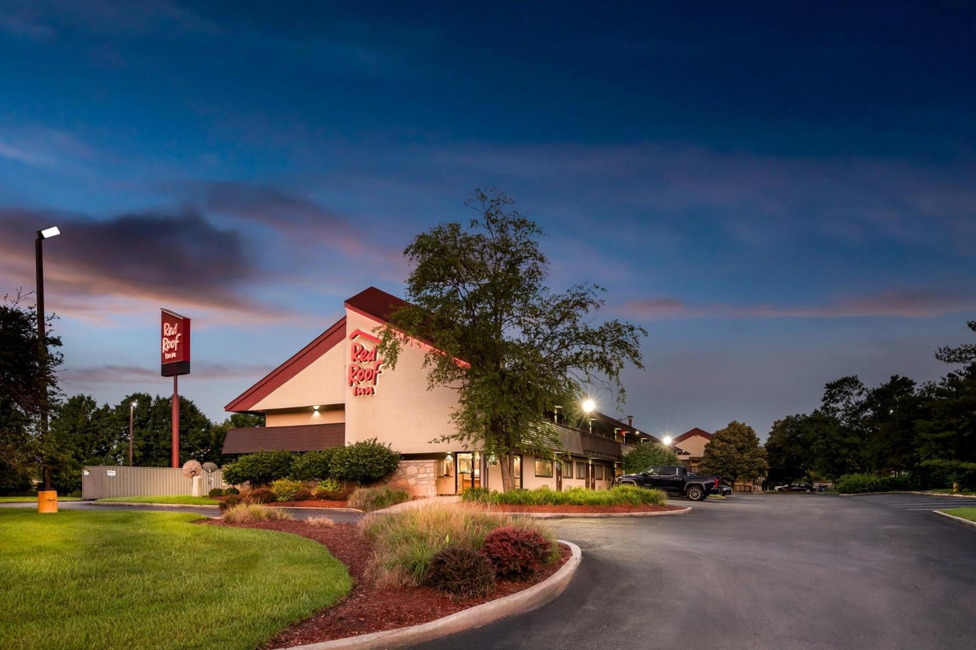 Red Roof Inn Indianapolis North - College Park Dış mekan fotoğraf