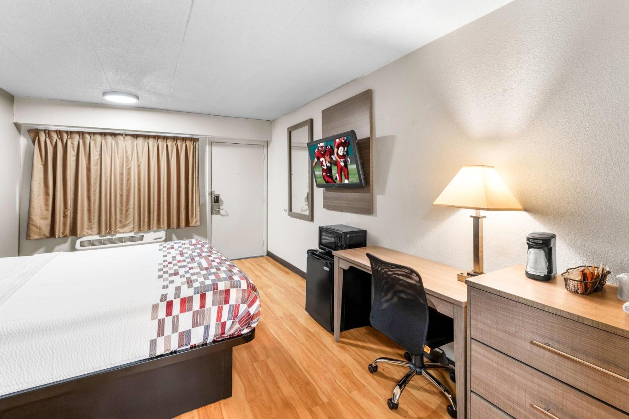Red Roof Inn Indianapolis North - College Park Dış mekan fotoğraf